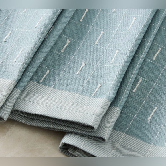 West Elm Set of 2 Delicate Grid 100% Cotton Napkin Sets Mist Blue NWT Retail $96 - Picture 3 of 5